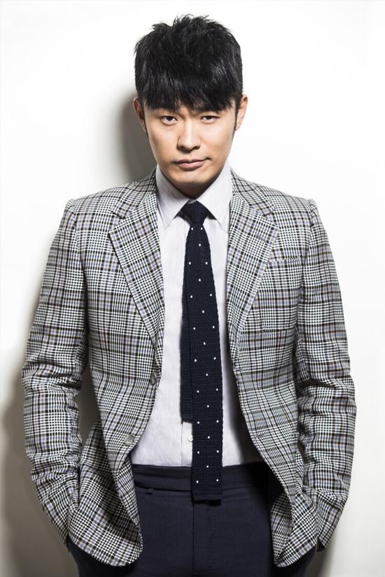 張子萱挺孕肚逛街被拍 張子萱挺孕肚逛街被拍