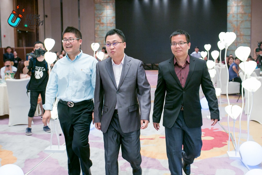 接下來這一組，人稱“江湖三……”