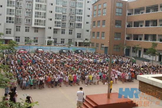 “中原夢 名醫(yī)行”第一站:鄭州柳林第四小學(xué) “中原夢 名醫(yī)行”第一站:鄭州柳林第四小學(xué)