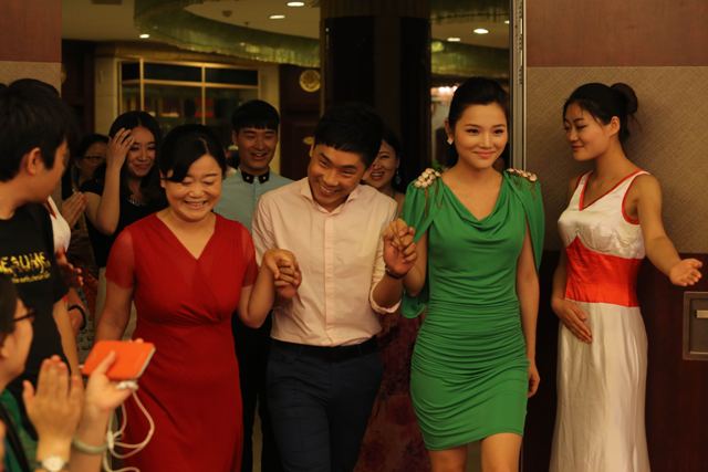 文靜、丁磊、葉子