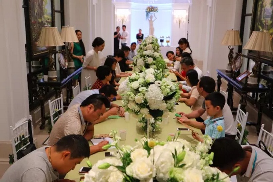 各位“小綠人”也把自己企業(yè)的問題通過卡片的形式，向劉東曉博士請教。