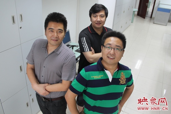 《網(wǎng)絡(luò)全搜索》主持人康巖、陳弓、趙凱