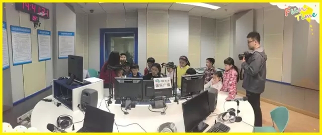 直播間原來是這樣滴！