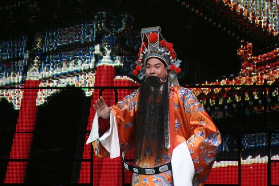 河南省豫劇二團演員、唐派再傳弟子郭志誠演唱唐派名劇《金殿風(fēng)云》