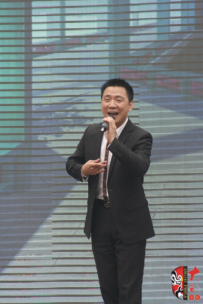 河南省著名乾旦演員、鄭州市豫劇院優(yōu)秀青年演員連德志演唱豫劇《大祭樁》選段“婆母娘且息怒站在路口”