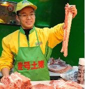 北大賣肉“才子”陸步軒與師弟合辦“屠夫?qū)W?！? complete=