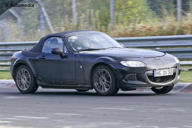 之前曝光的全新一代馬自達(dá)測(cè)試諜照 之前曝光的全新一代馬自達(dá)測(cè)試諜照