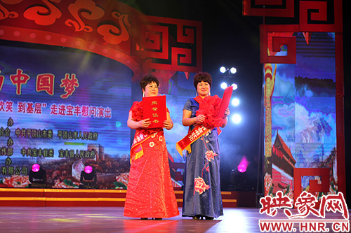 馬街書會(huì)圓滿落幕黃艷芳王雪會(huì)1.6萬(wàn)元獲書狀元