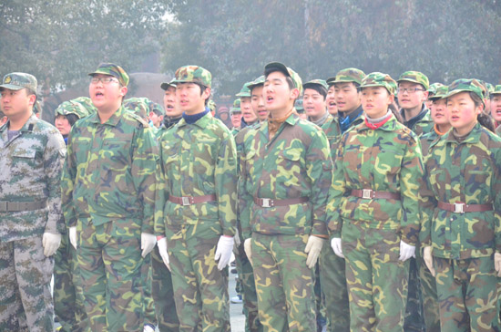 南陽市九中別樣春節(jié)長(zhǎng)假:"勵(lì)志大餐"給力畢業(yè)生