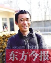 村醫(yī)行醫(yī)24年免費(fèi)為五保戶看病 摩托車(chē)騎壞2輛