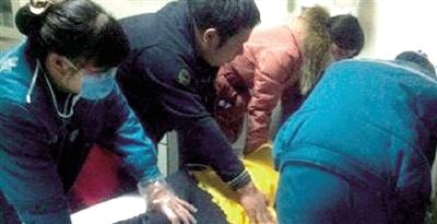 輕生女子終于獲救，目前情況穩(wěn)定。