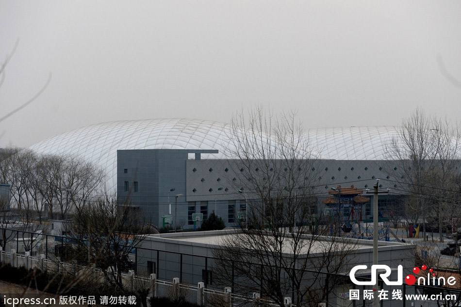 北京一國(guó)際學(xué)校耗資5百萬美元建“防霾帳篷”