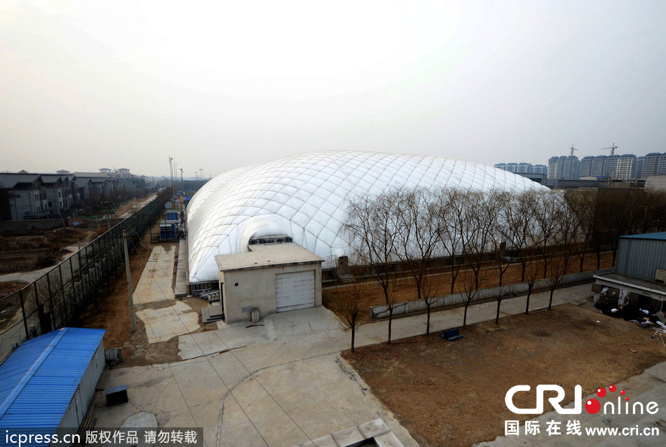 北京一國(guó)際學(xué)校耗資5百萬美元建“防霾帳篷”