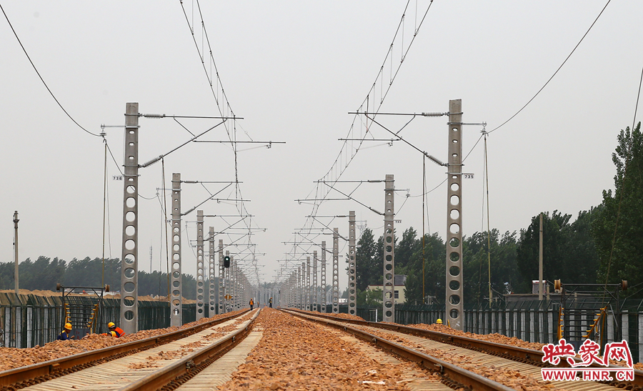 上午11點(diǎn)左右，移軌完成