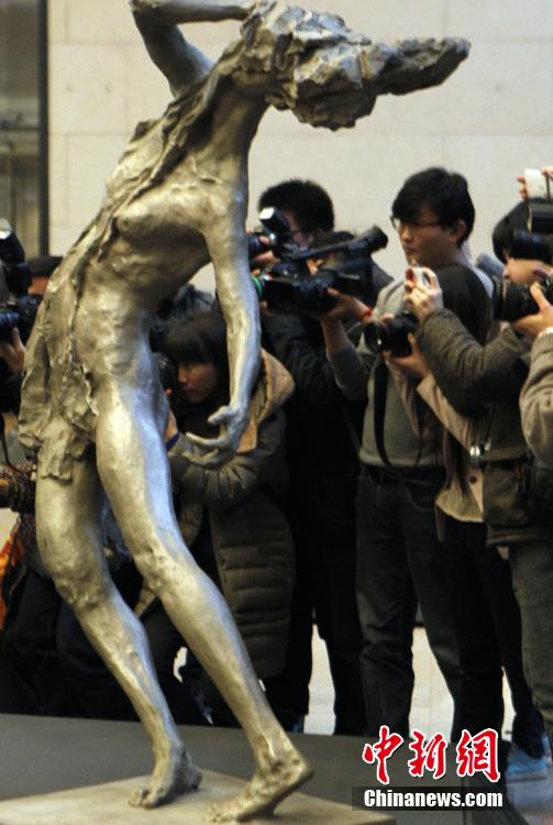 紀(jì)念南京大屠殺遇難同胞雕塑展亮相國(guó)家博物館 紀(jì)念南京大屠殺遇難同胞雕塑展亮相國(guó)家博物館