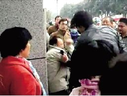 純屬誤會，人家不是人販子