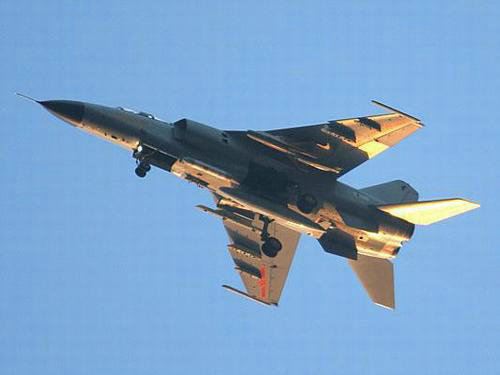 資料圖：進行訓(xùn)練中國空軍飛豹戰(zhàn)機。