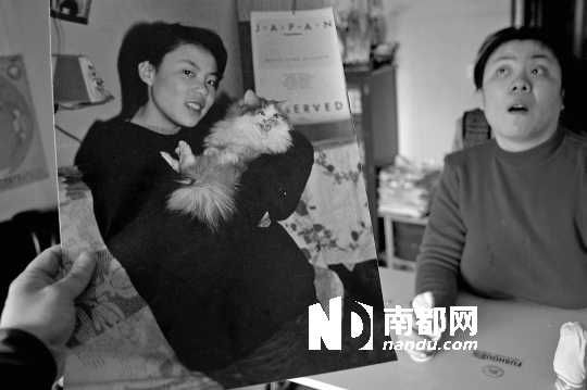 昔日的清純與秀美，如今，卻終身癱瘓、生活不能自理。C FP供圖