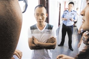 家屬沉默悲痛，不愿提起更多。