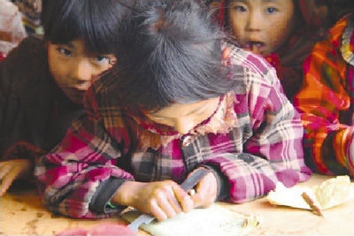 吉覺(jué)阿呷的家。記者 張文攝