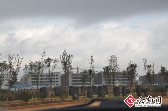 2010年11月的時候，爭議土地上已經(jīng)是密布的高樓群。