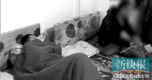 廣州搗毀一男同性戀者聚眾淫亂窩點(diǎn)。視頻截圖