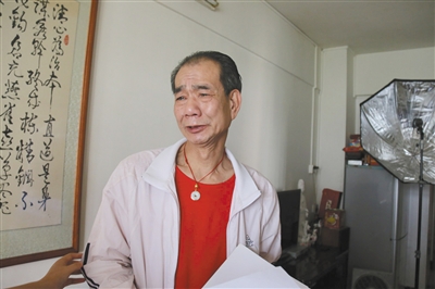 嫖娼事件后，區(qū)少坤向記者訴說委屈，他說：“這是一個圈套”。李根 攝