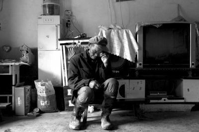 今年73歲的錢(qián)智遠(yuǎn)說(shuō)起女兒錢(qián)仁鳳不禁老淚縱橫。