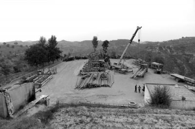 處延長石油的油井。