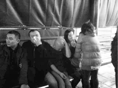 圖為打斗中受傷的武漢游客。