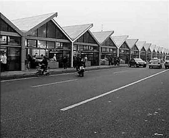 網(wǎng)友拍下的洞頭海鮮排檔照片。