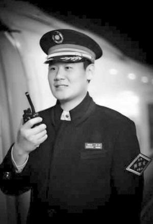 袁閱說(shuō)，女友讓他挺感動(dòng) 本人供圖