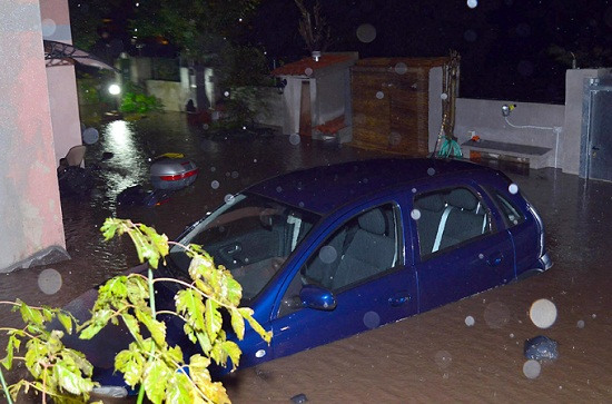 奧爾比亞市部分地區(qū)的水位已經(jīng)升至3米。