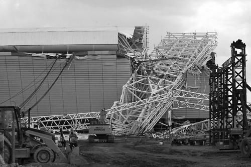 圣保羅市伊塔蓋拉球場(chǎng)坍塌現(xiàn)場(chǎng)。