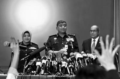 馬來西亞總警察長答記者問。記者陶冉 攝