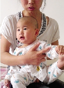 經(jīng)過幾個(gè)月治療，涵涵的病情好轉(zhuǎn)多了。