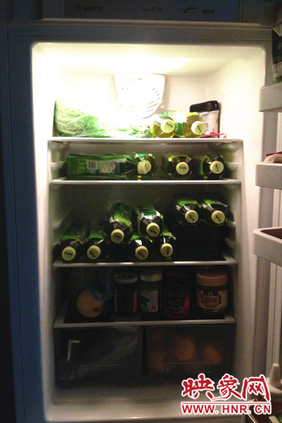 看看冰箱,這樣應(yīng)該可以了吧(圖片提供者@趙旭東jayne) 看看冰箱,這樣應(yīng)該可以了吧(圖片提供者@趙旭東jayne)