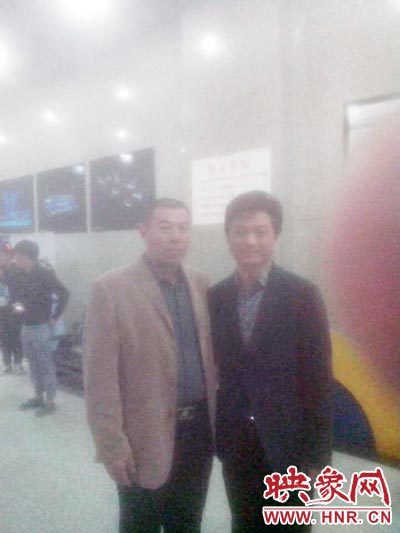 10月30日，著名節(jié)目支持人崔永元聽(tīng)說(shuō)了楊冠軍資助學(xué)生的事情后，通過(guò)河南衛(wèi)視，邀請(qǐng)其到北京見(jiàn)面，接受