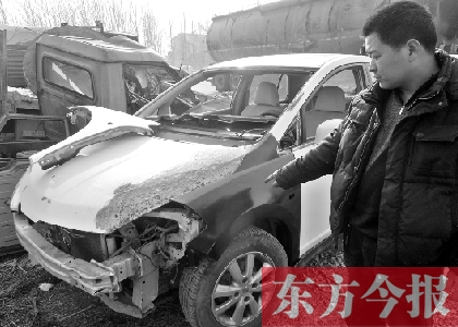 死者家屬向記者指出,就是這輛肇事車(chē)