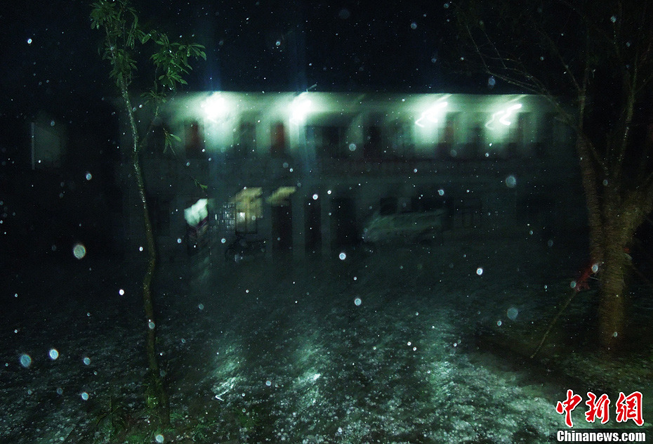 貴州省貴定縣鐵廠鄉(xiāng)遭受百年來最嚴重的冰雹災(zāi)害：造成直接經(jīng)濟損失1473萬元。