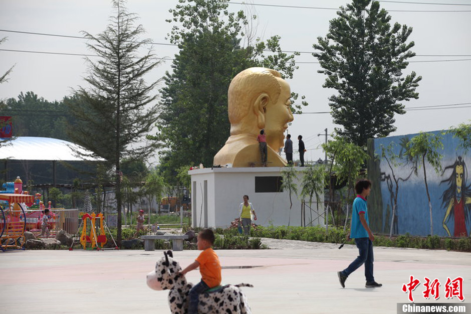 河南洛陽“大背頭彌勒佛”低調重現(xiàn)園內