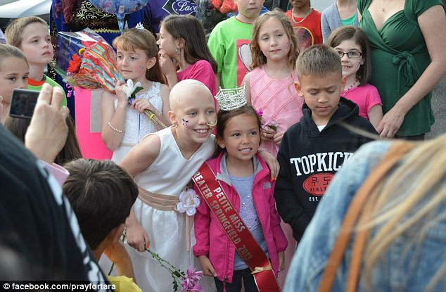 8歲癌癥患者公主夢成真 8歲癌癥患者公主夢成真