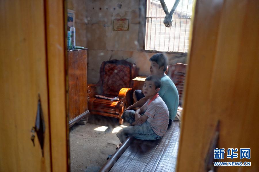 農(nóng)場棚戶區(qū)的最后留守家庭：留下的是回憶，迎來的是幸福