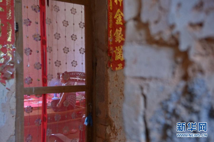 農(nóng)場棚戶區(qū)的最后留守家庭：留下的是回憶，迎來的是幸福