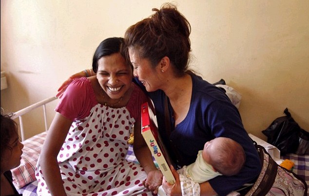 美國(guó)夫婦在印度的生子夢(mèng)