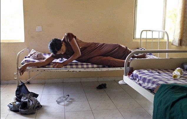 美國(guó)夫婦在印度的生子夢(mèng)