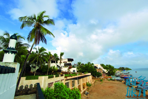 海風(fēng)椰影里的拉姆島。