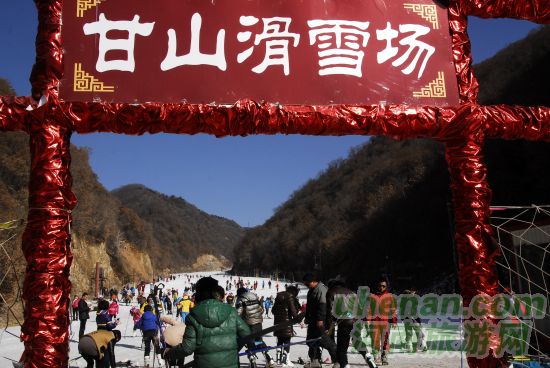 全家滑雪總動員 甘山優(yōu)惠大放送 全家滑雪總動員 甘山優(yōu)惠大放送