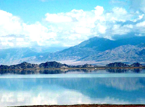 清涼之旅 暢游中國(guó)最著名的五大湖泊