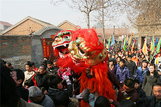 過大年 逛廟會(huì)——鶴壁浚縣社火古廟會(huì)戲耍攻略